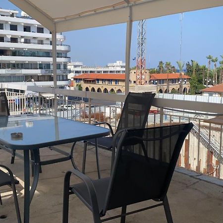 Unique City Hostel 100 Meters From Beach Larnaca Exterior photo