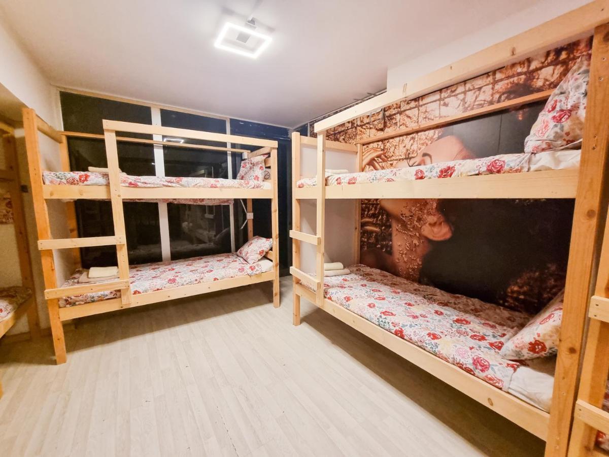 Unique City Hostel 100 Meters From Beach Larnaca Exterior photo